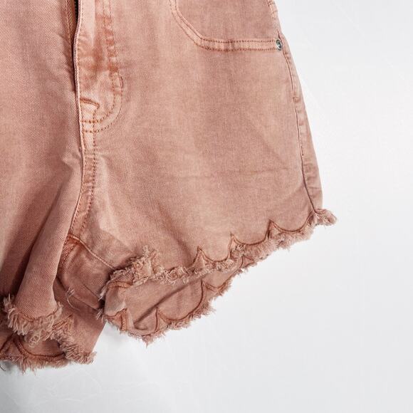 New Francescas Harper Heritage Blush Pink Scallop Edge Jean Shorts 25 Stretch - Picture 3 of 12